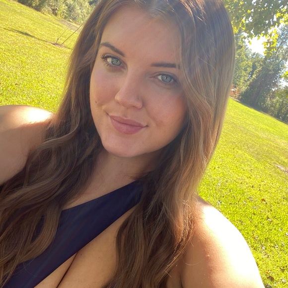 Meet your Posher, Chriatina - Picture 3 of 5